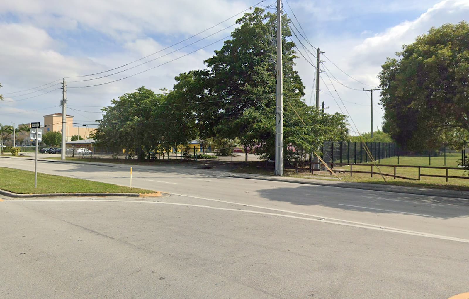 2900 NW 183rd St. Lot